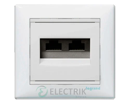 Розетка компьютерная двойная Legrand Valena 774231 (белая)