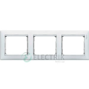Рамка трехпостовая Legrand Valena 774453 (белая)
